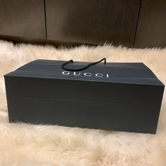Gucci paper shopping bag Authentic - Picture 5 of 8